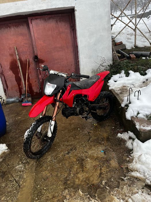 Cross 125 cc proaspat vopsit