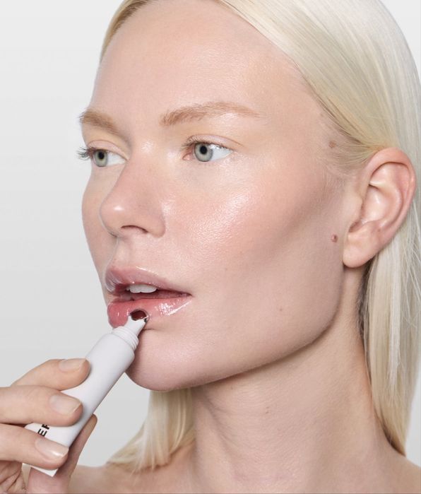 Оригинален REFY Lip Gloss-Clear Прозрачен блясък и хидратация в едно