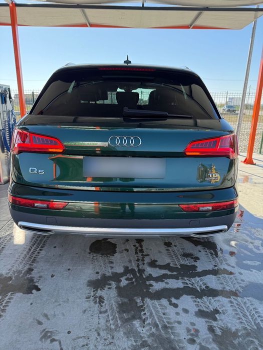Audi Q5 quattro panoramic