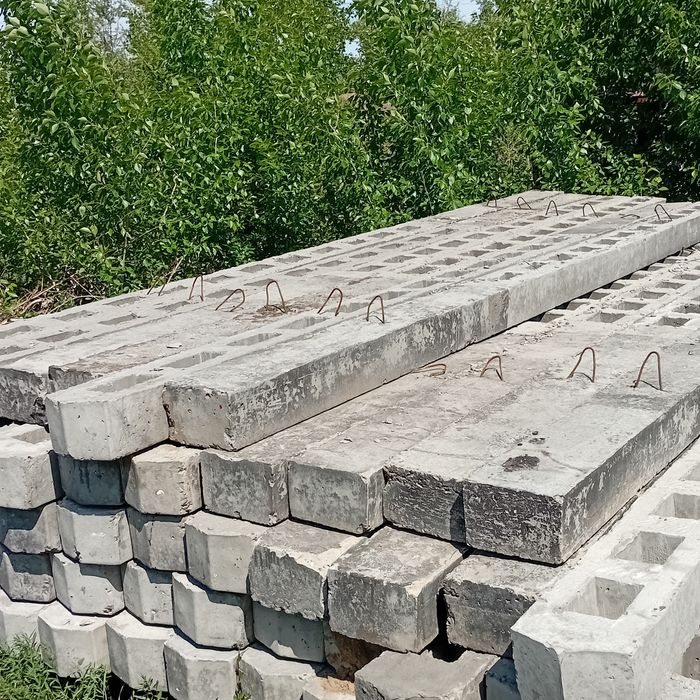 Бетонные столбы,перемычки
