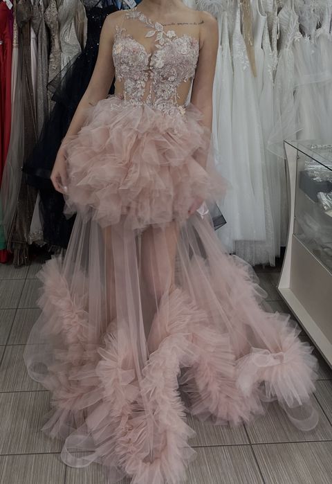 Нежна,красива и практична официална рокля от две части