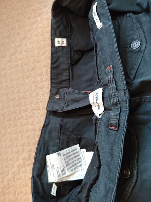 "Jake & Jones" и "Only and Sons", 36/32