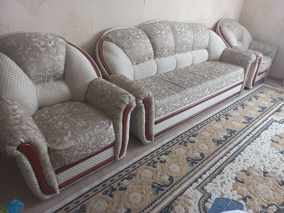 Диван + 2 кресла