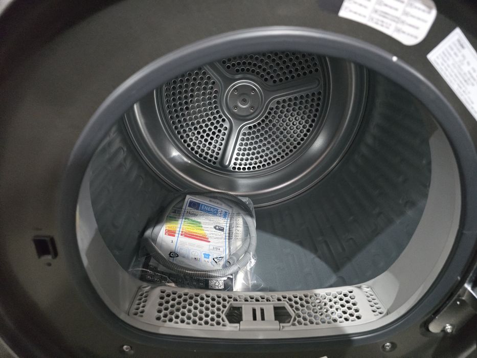 А+++Нова инверторна сушилня с термопомпа HAIER 9 кг антрацит