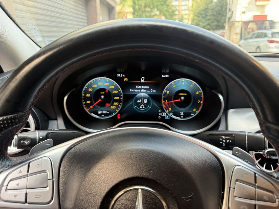 12.3” мултимедия • Touch • CarPlay • Android Auto | Дигитални километражи | Mercedes