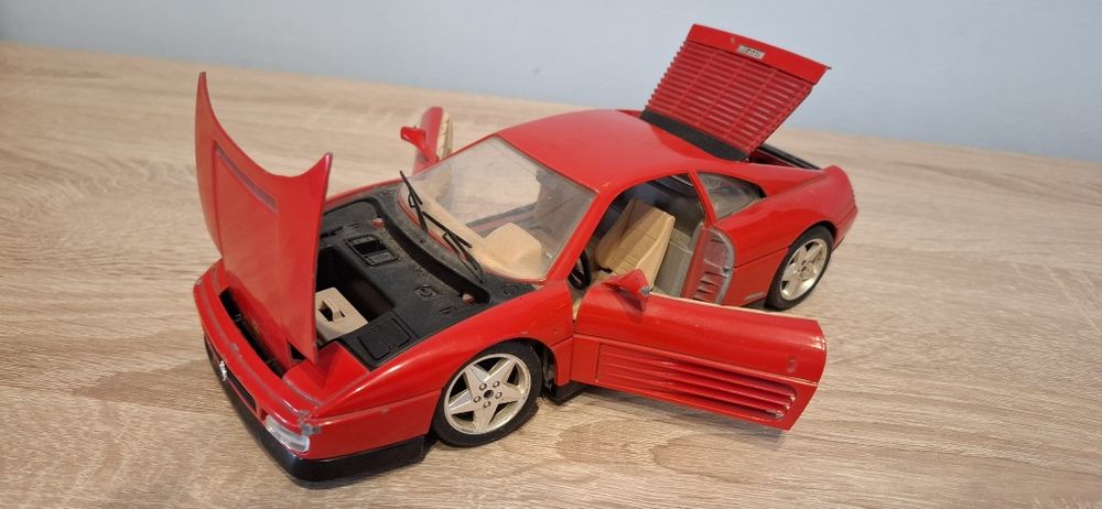 Vand macheta RABLA Ferrari 348 scara 1:18 Bburago CITITI DESCRIEREA