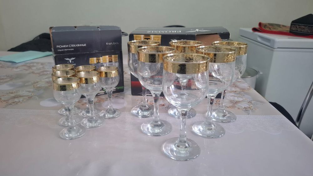 Продам бокалы для напитков