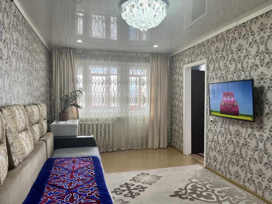 Продам 4 комнатную квартиру