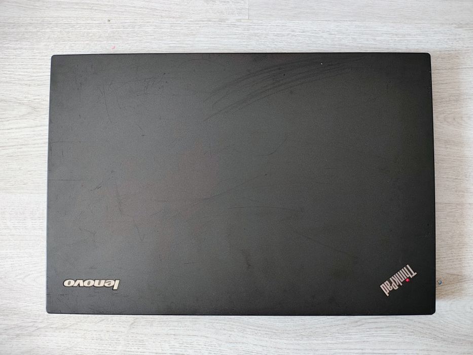 Laptop Lenovo T550 - i5 gen5 - 8gb - 180gb ssd
