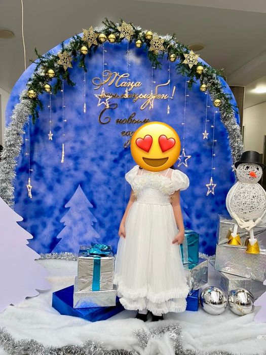 Продам белое платье на девочку размер 130-150