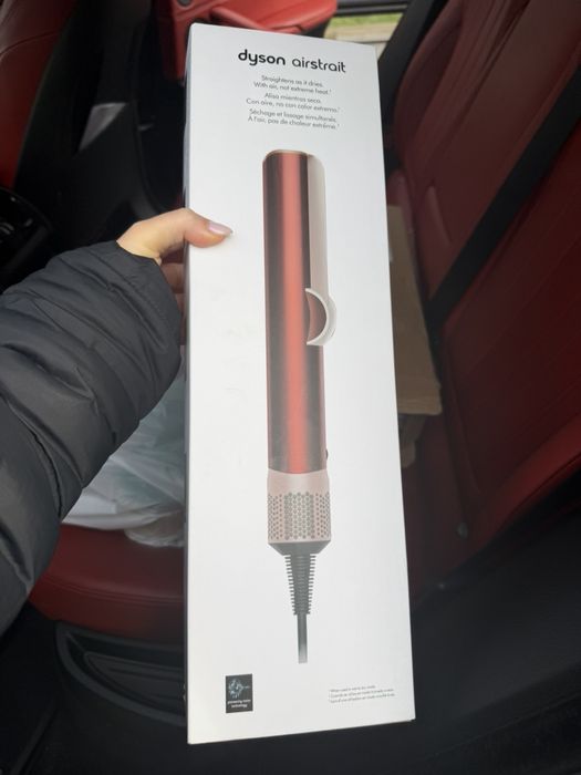 Преса за коса Dyson Airstrait