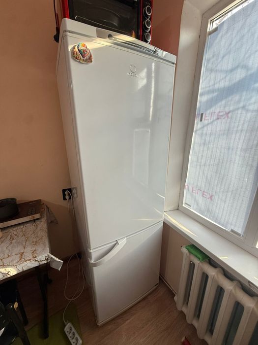 Холодильник.