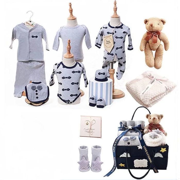 Подаръчен комплект за бебе 15 части