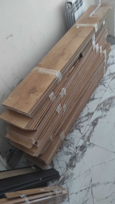 Продам ламинат б/у 300тг