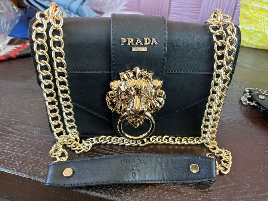 Дамска чанта Prada