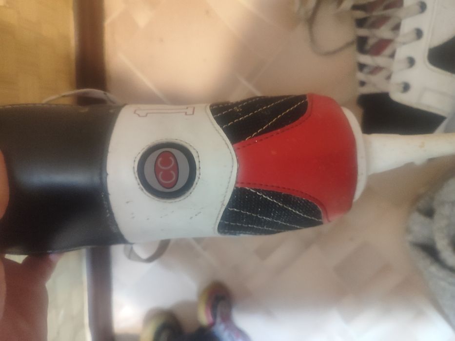 Продам коньки .Канада.