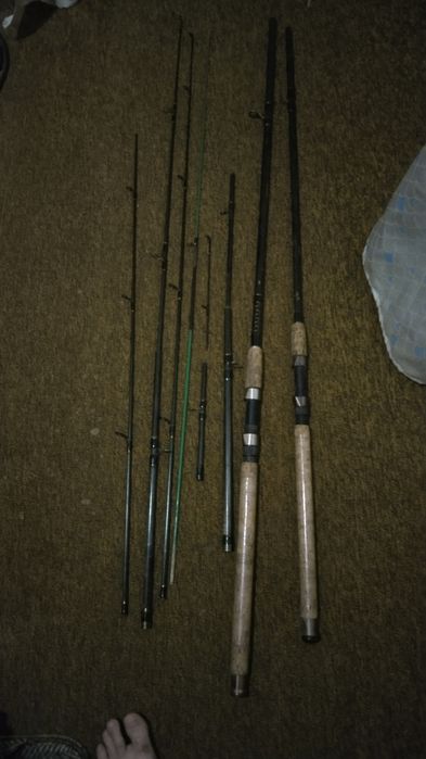 Спиннинги на запчасти.