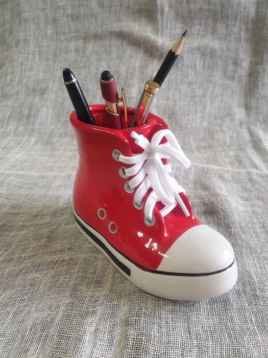 Порцеланов моливник -кец .Неупотребяван