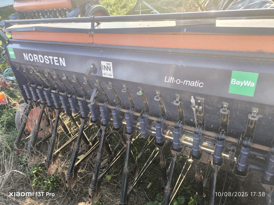 Semănătoare NORDSTEN Lift-o-matic – 21 rânduri, funcțională