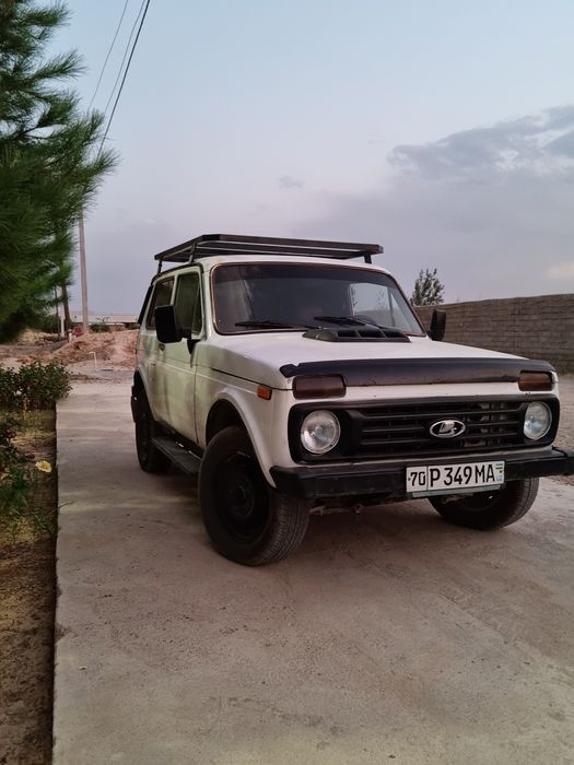 Lada    Niva   4x4