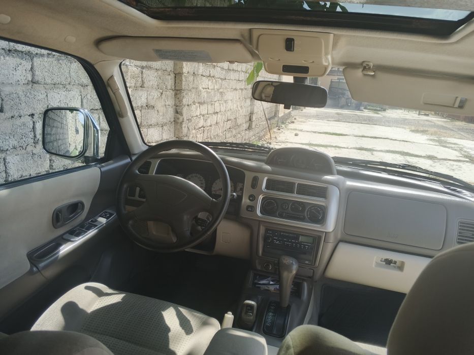 Митсубиси Натива хак,ик,ий япон сборка джип сотилади