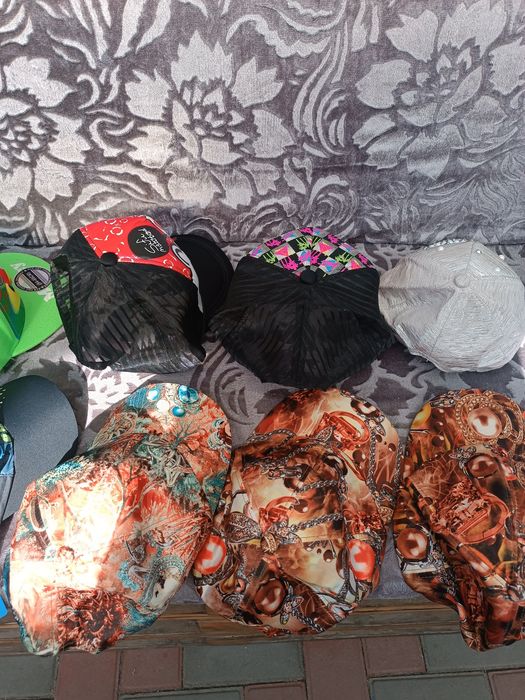 Новые бейсболки,Продам дёшево.