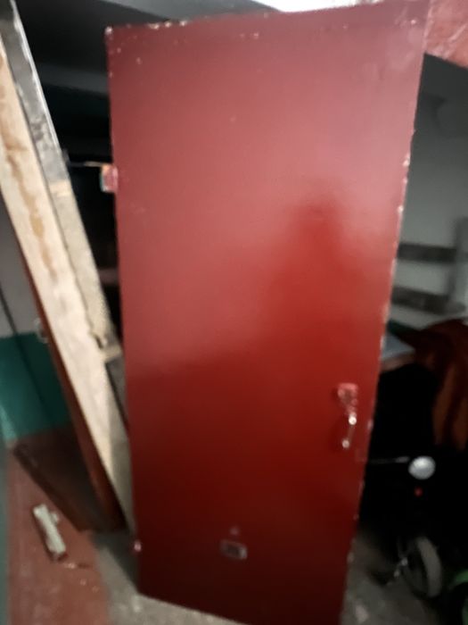 Дверь железная входная