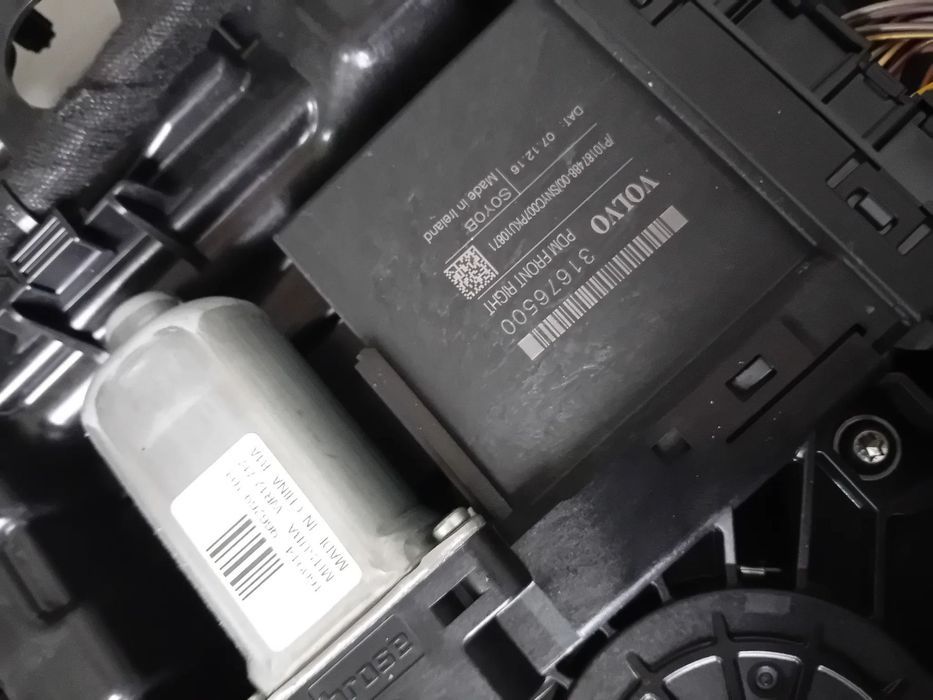 Panou Macara Geam Electrica Completa Volvo S90 V90 An 2016-2020 Volan Stanga