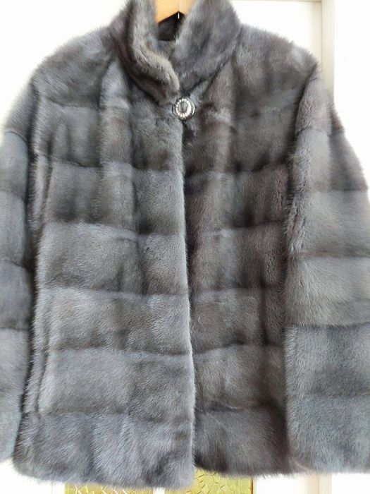 меховые жилеты натуральные