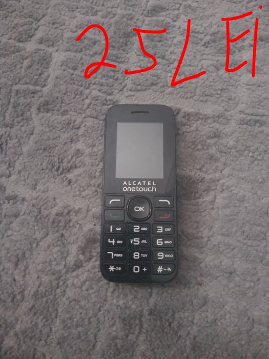 Vand telefoane pentru reparat