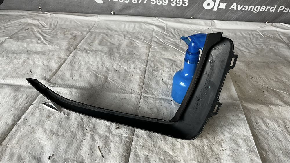 Лайстна от предна броня BMW 1 F40 2019-