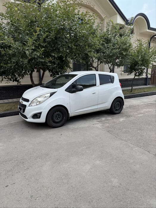 Chevrolet spark  2017 yil.