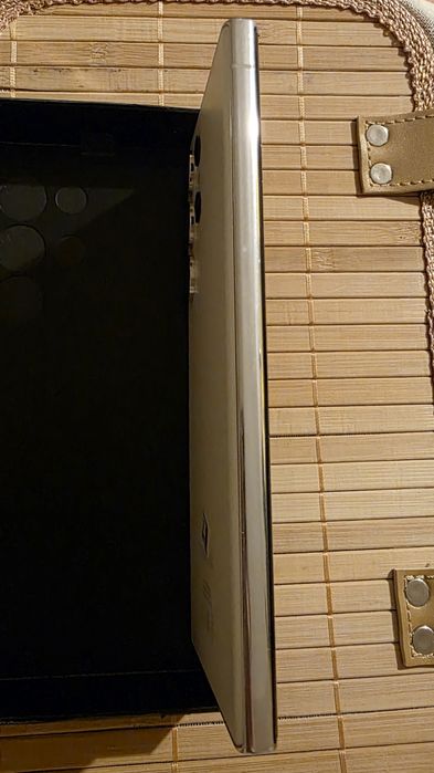 Samsung S23 Ultra 512GB + оригинален кожен калъф