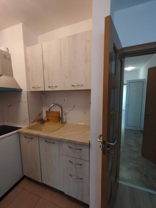 Дава се под наем Тристаен апартамент в Стара Загора, Била - 101 кв.м за 408 € - Снимка #4