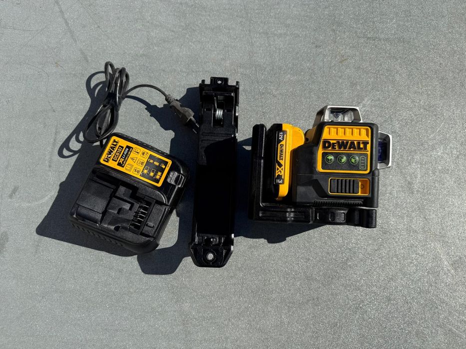 Nivela laser Dewalt DCE 089g verde