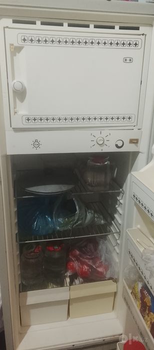Продаёться срочно Холодильник б/у  SINO