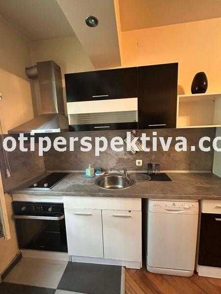 Продава се Тристаен апартамент в Пловдив, Христо Смирненски - 80 кв.м за 1084 €/кв.м - Снимка #3