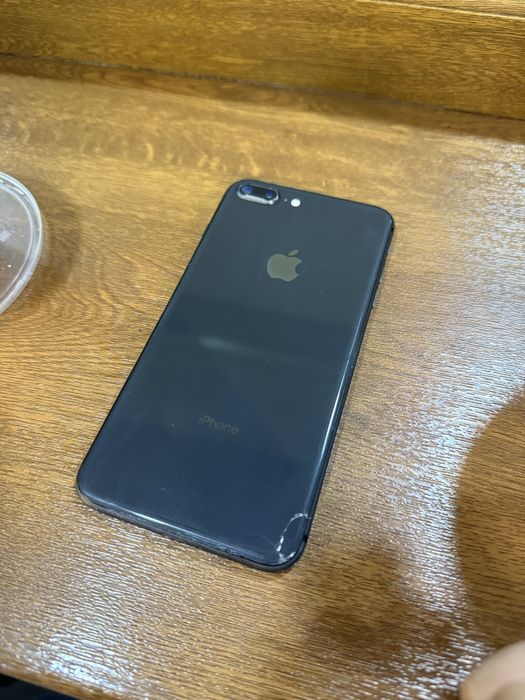 Iphone 8 plus 256GB sotiladi