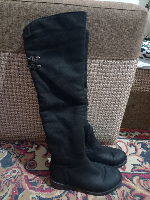 Продам куртки зима и ботфорды