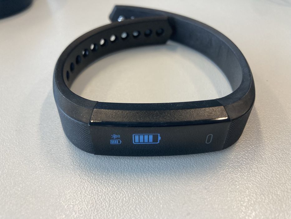 Смарт гривна Hama - Fit Track 1900,отлична