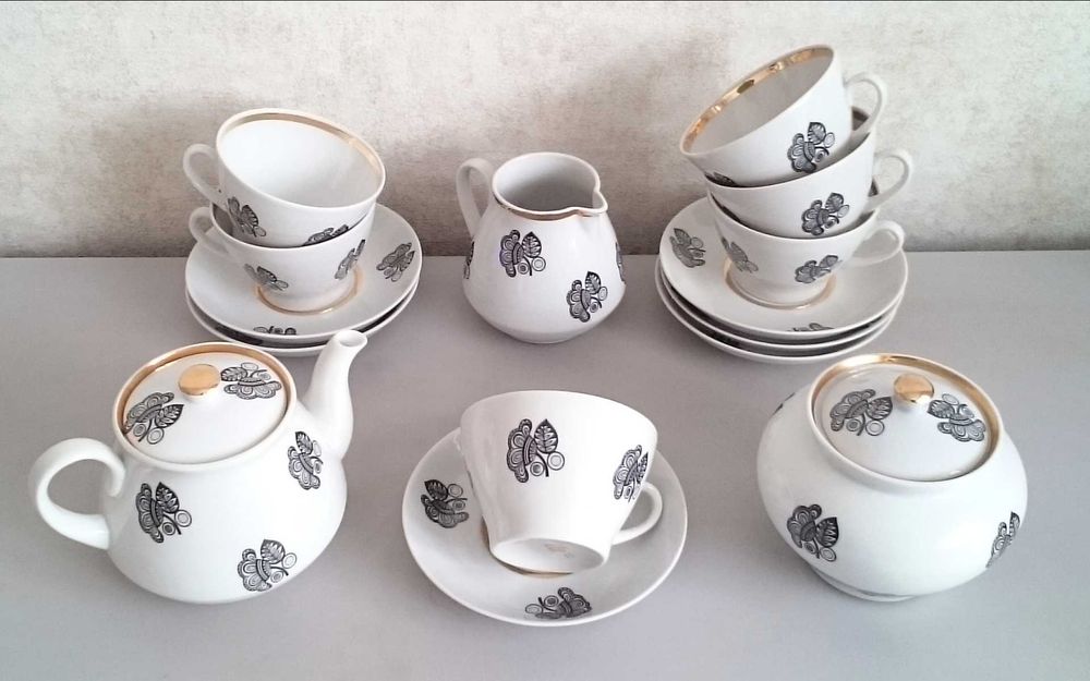 Чайные фарфоровые сервизы