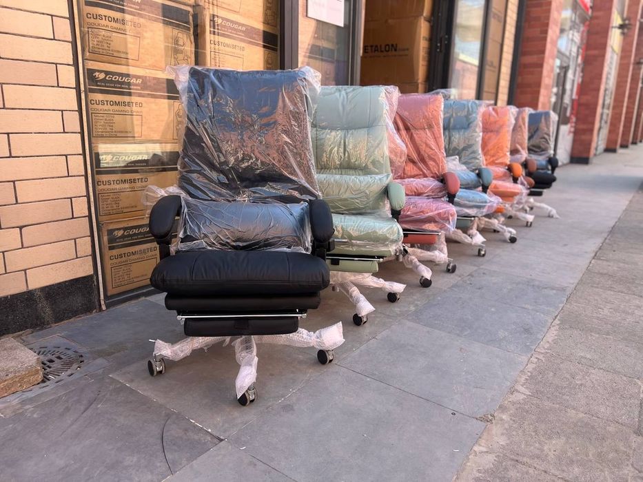 Кресло для руководителя,Massajni ofisniy kreslo madel Cloud