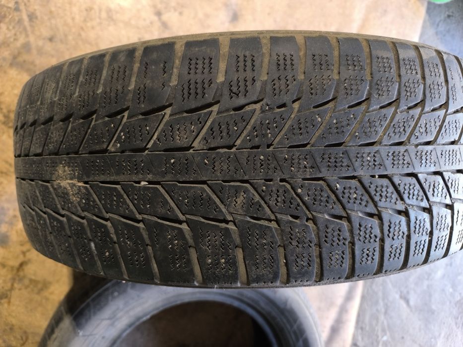 Продам резину липучка R15