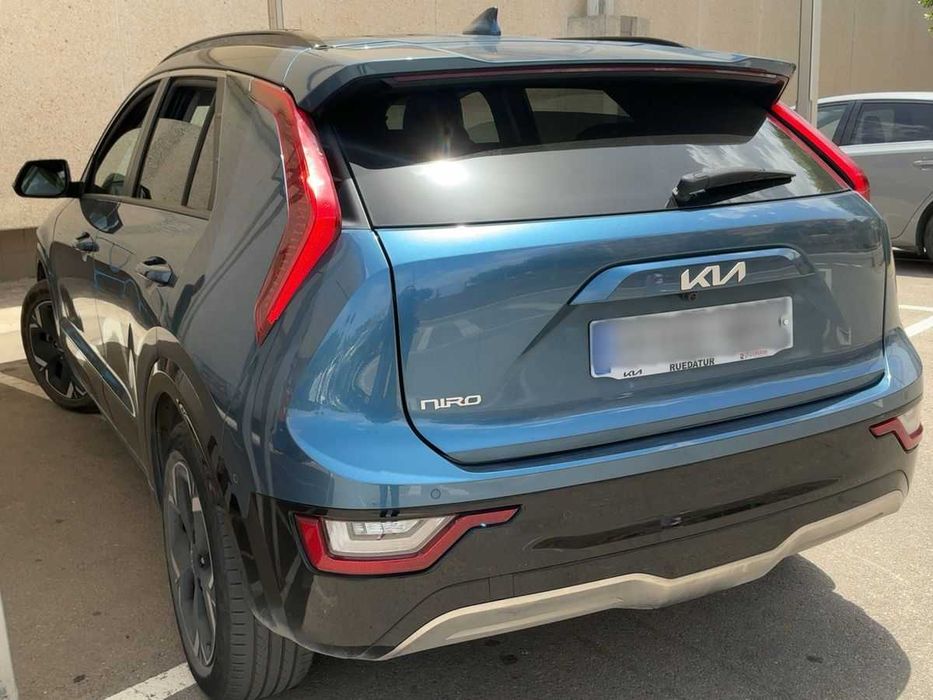 Kia Niro electric drive 204ks150 kW64kwh e-Emotion