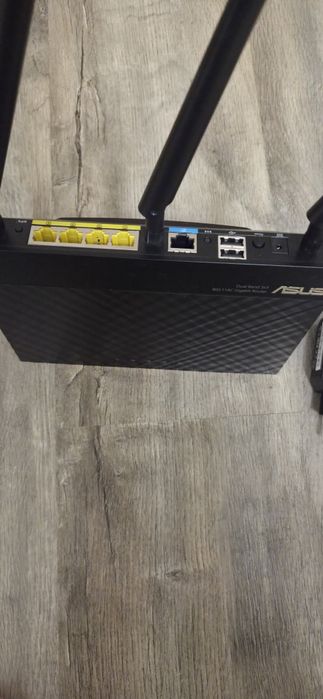Router Wireless Asus RT-AC66U Dual Band 3x3, Usb