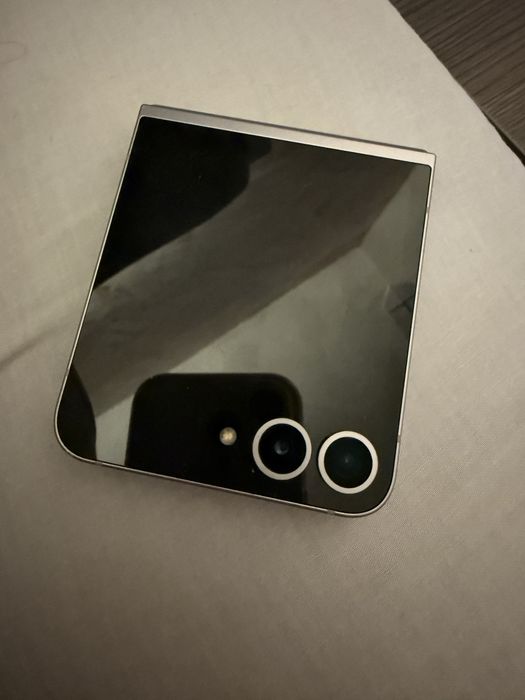 Samsung galaxy z flip 6