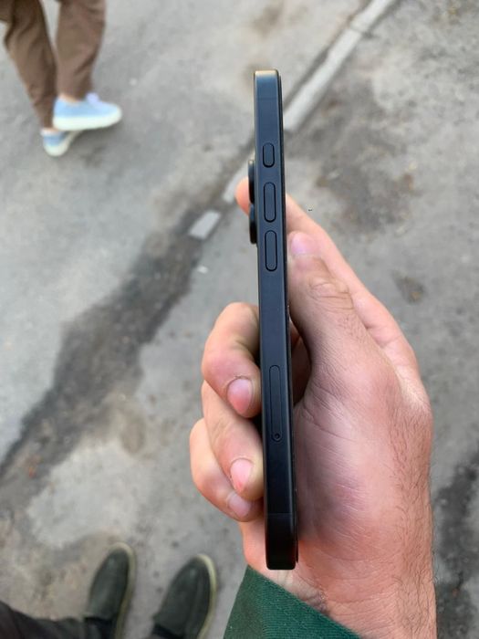 Продам Айфон 16 128 GB