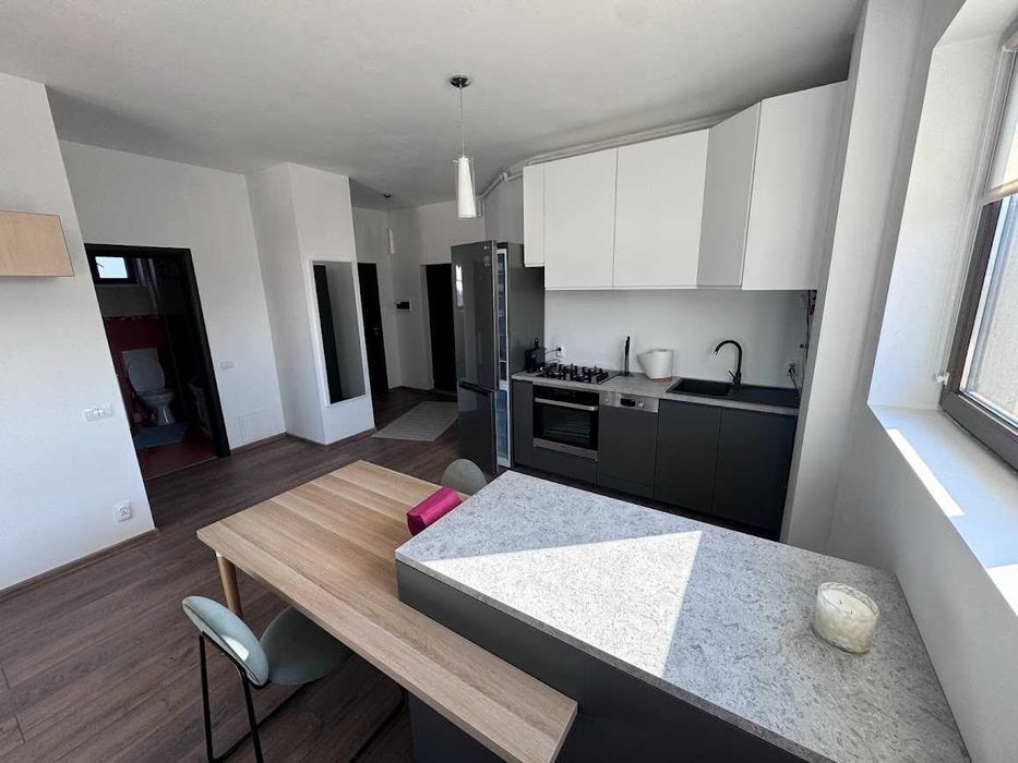 Proprietar, inchiriez Apartament 60mp cu Terasa 27mp + Garaj subteran