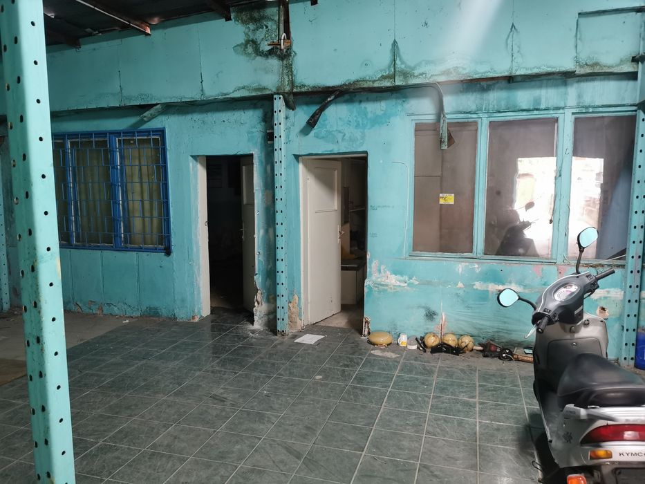 Дава се под наем Магазин в Пловдив, Сточна гара - 82 кв.м за 229.5 € - Снимка #3