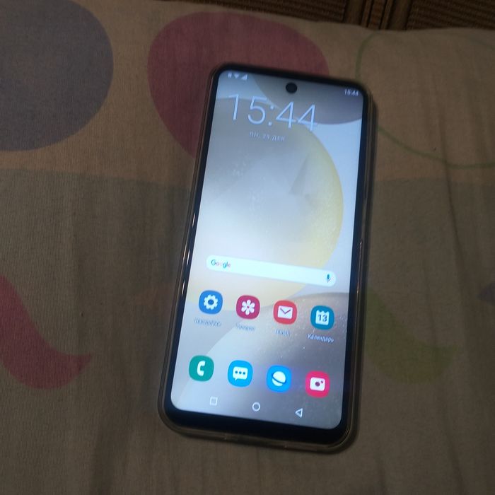 Самсунг а 75 чеки есть коробка зарядка